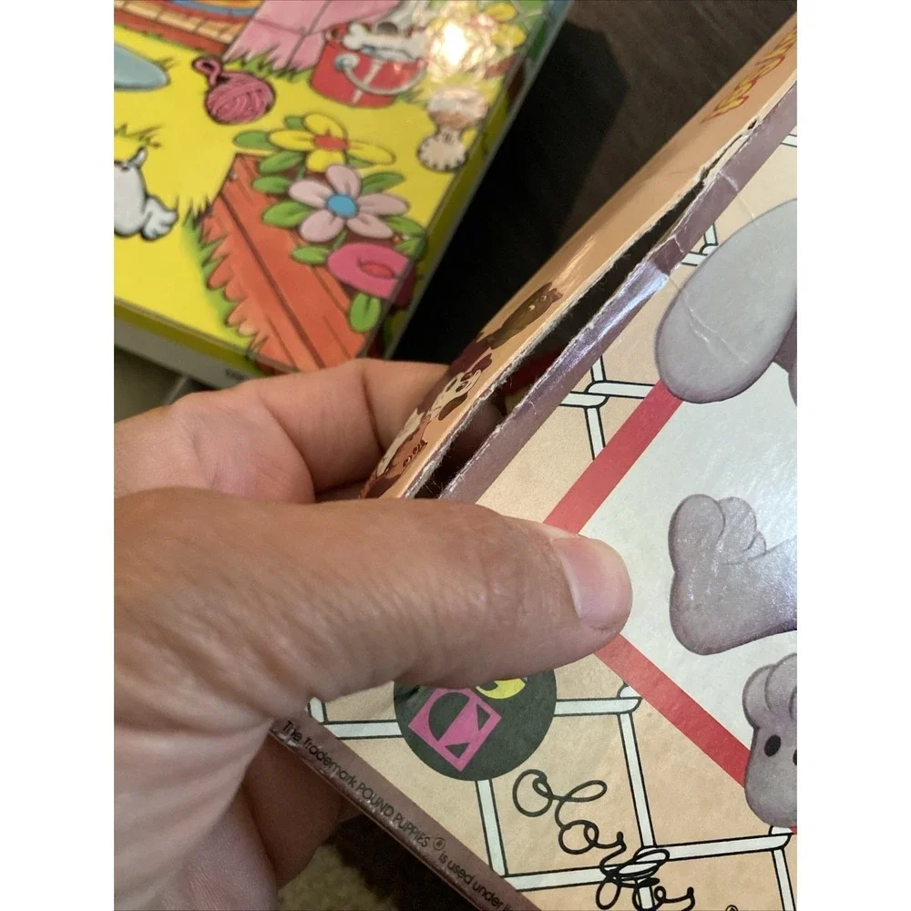 Pound Puppies vintage Colorforms play set 1985 With Original Box